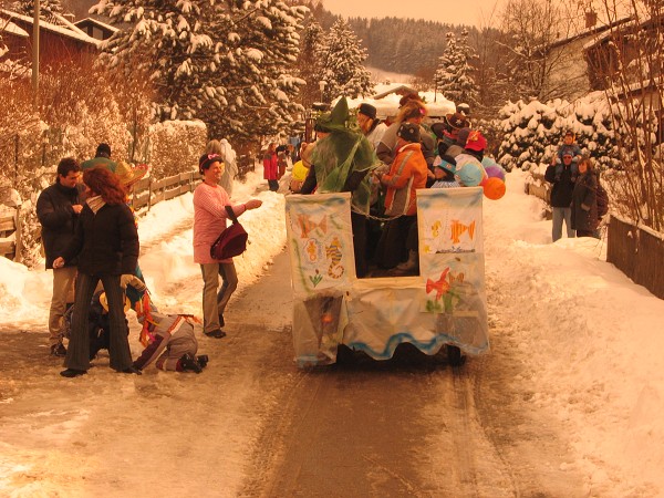 Bilder Faschingszug 2004