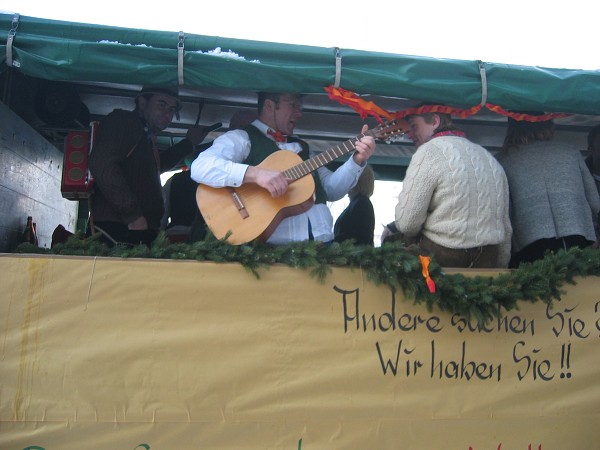 Bilder Faschingszug 2004